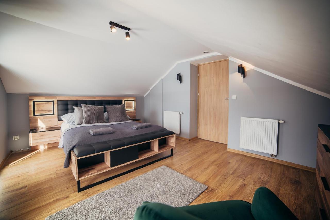 Hotel Gosciniec Pod Lilijka à Podzamcze  Extérieur photo
