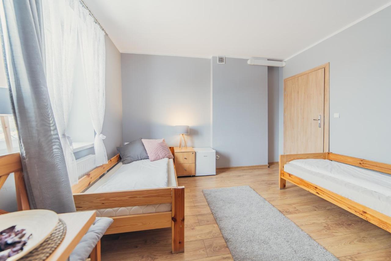 Hotel Gosciniec Pod Lilijka à Podzamcze  Extérieur photo
