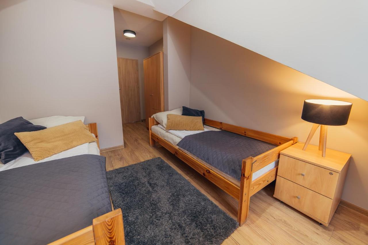Hotel Gosciniec Pod Lilijka à Podzamcze  Extérieur photo